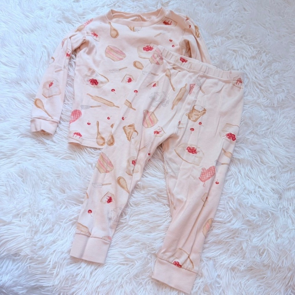 Burt's Bees Baby 18M Baking Cake Organic Cotton Pajama Set Long Sleeve